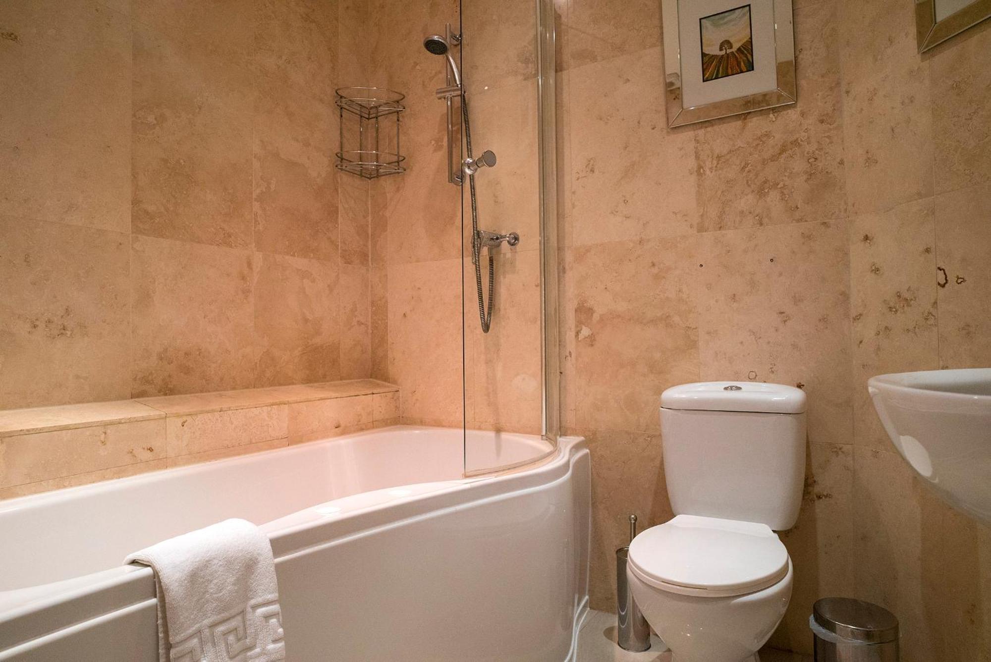 The Helaina Apartment Scarborough
